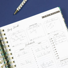 Load image into Gallery viewer, Focused Life Planner